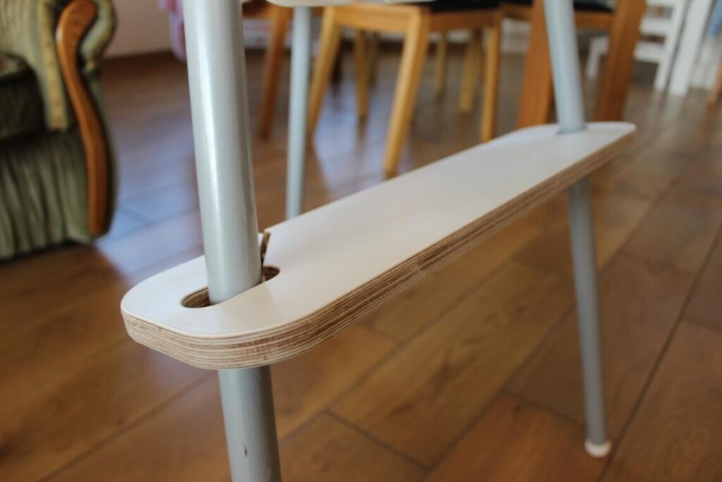 puidust reguleeritav jalatugi ikea antilop söötmistoolile