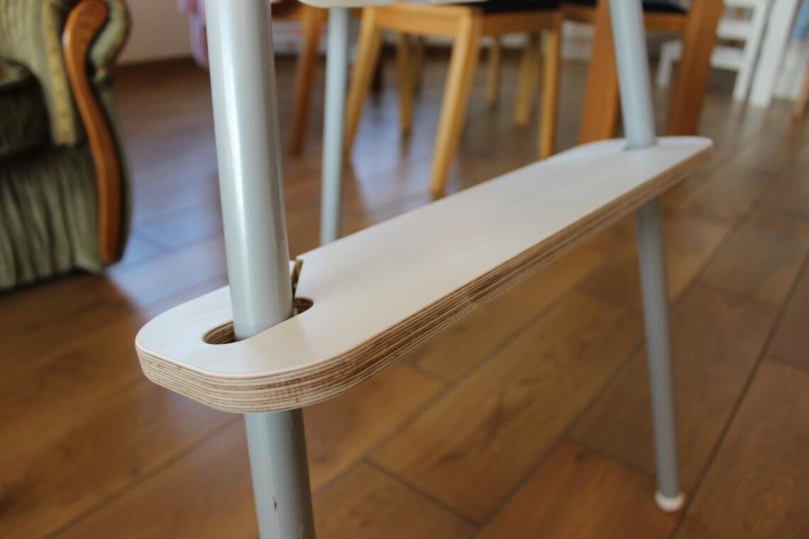 puidust reguleeritav jalatugi ikea antilop söötmistoolile